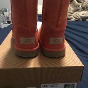 Worn/ in great condition Girl Uggs
